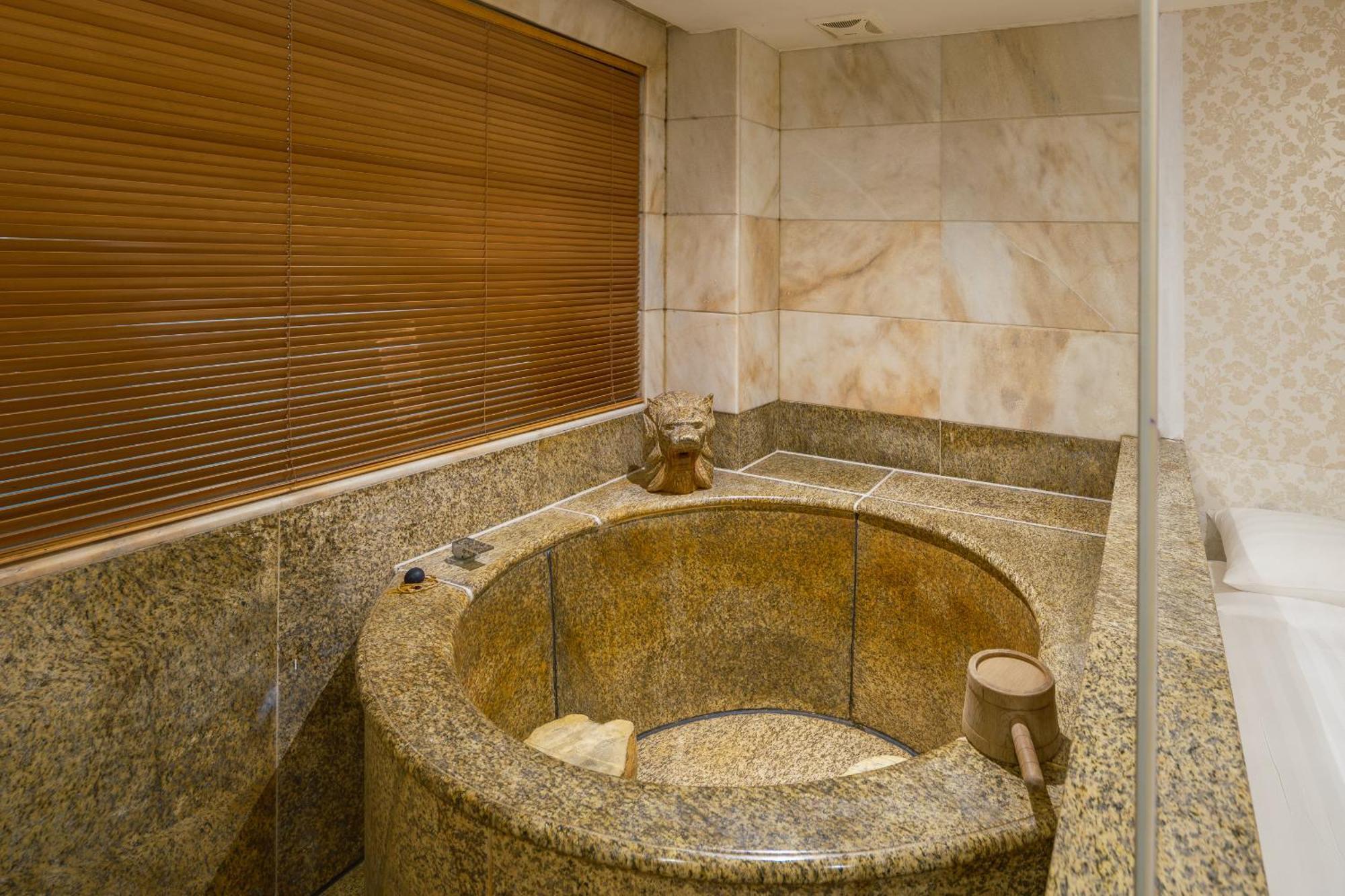 Grand Pleasure Spring Hotel Taipei Bagian luar foto