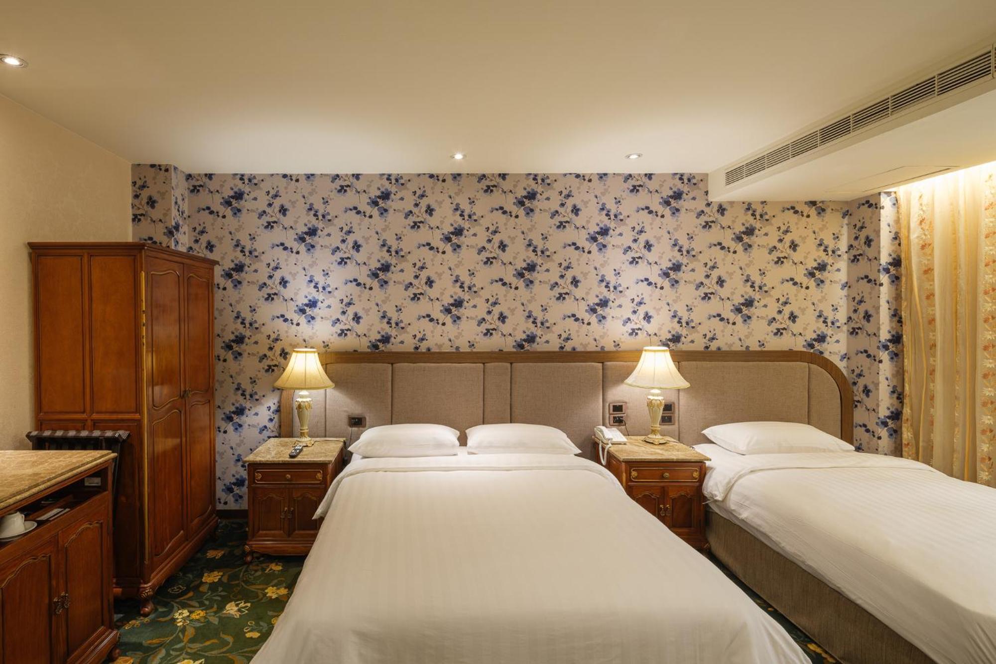 Grand Pleasure Spring Hotel Taipei Bagian luar foto