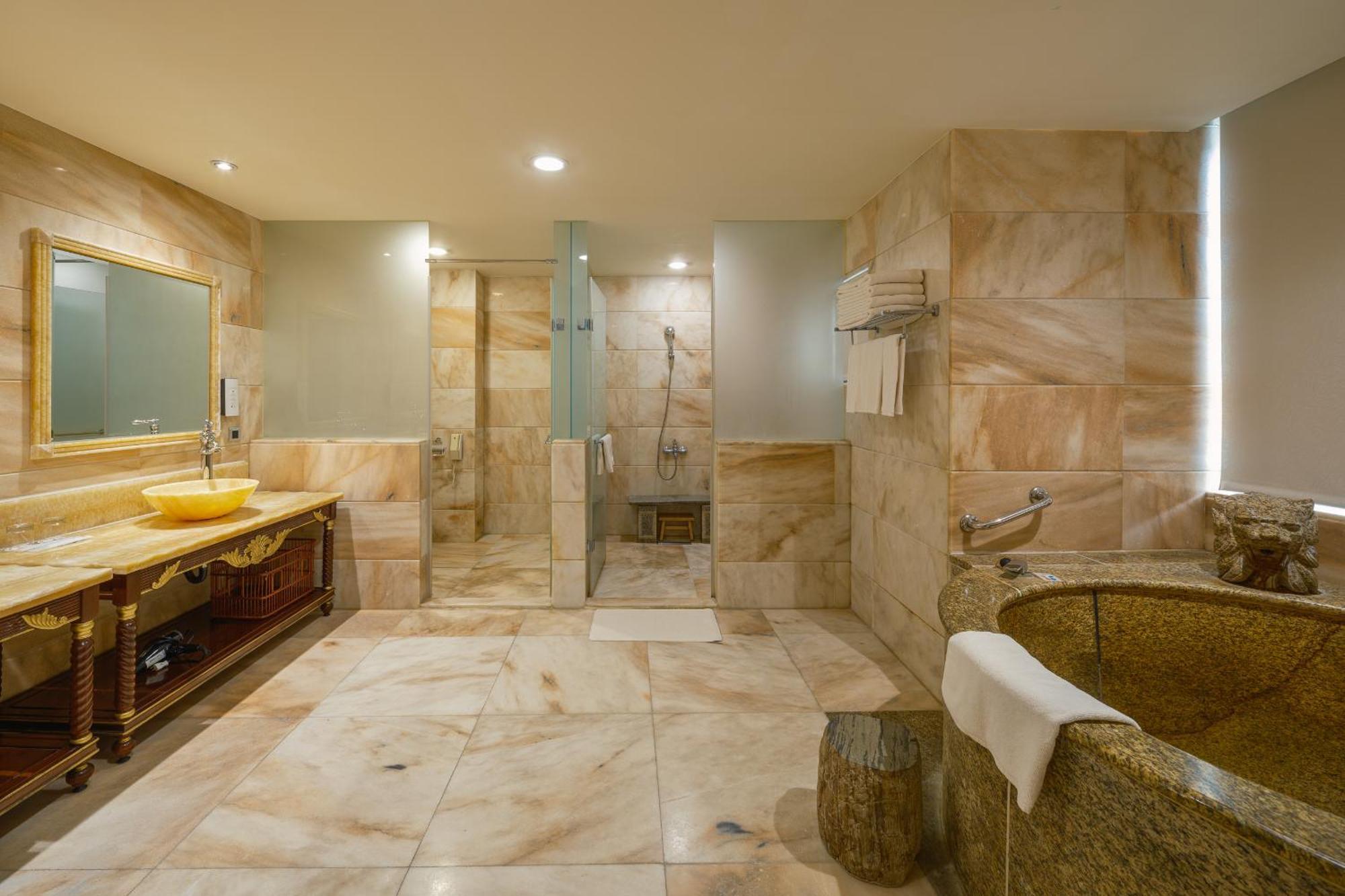 Grand Pleasure Spring Hotel Taipei Bagian luar foto