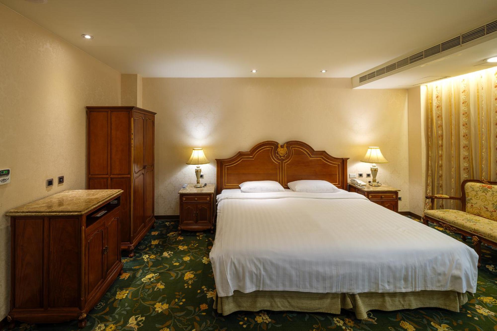 Grand Pleasure Spring Hotel Taipei Bagian luar foto