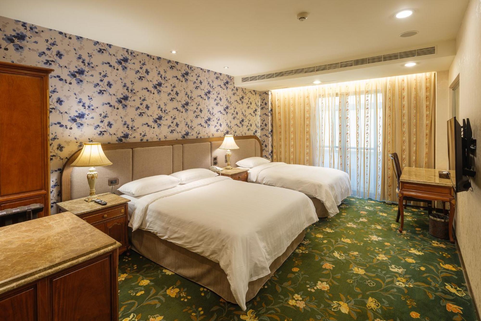 Grand Pleasure Spring Hotel Taipei Bagian luar foto